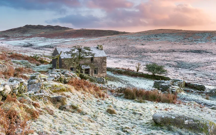 Sunset over an abandoned cottage on the foothills of Brown Willy on Bodmin Moor, the highest point in Cornwall