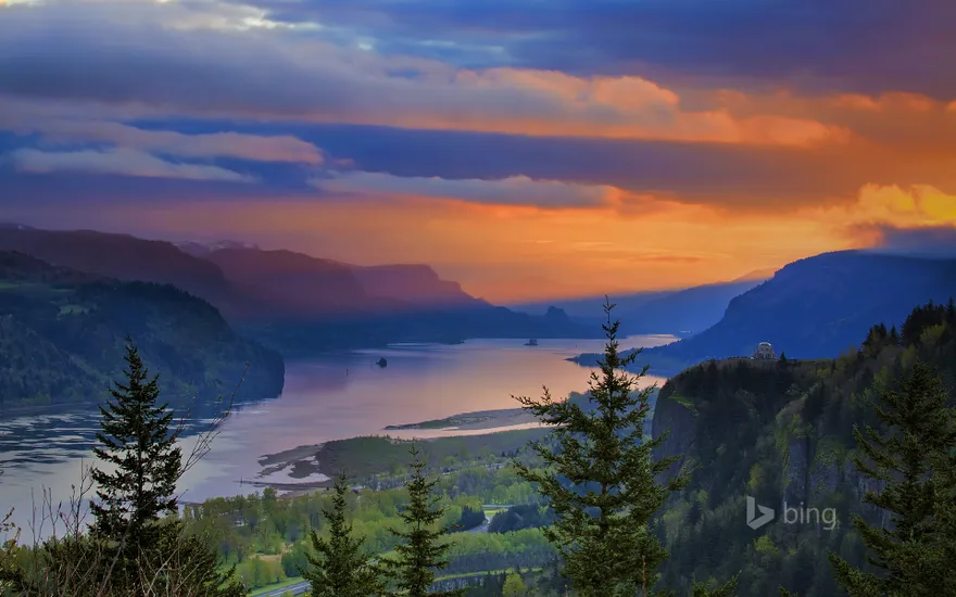 Crown Point at Columbia River Gorge, Oregon