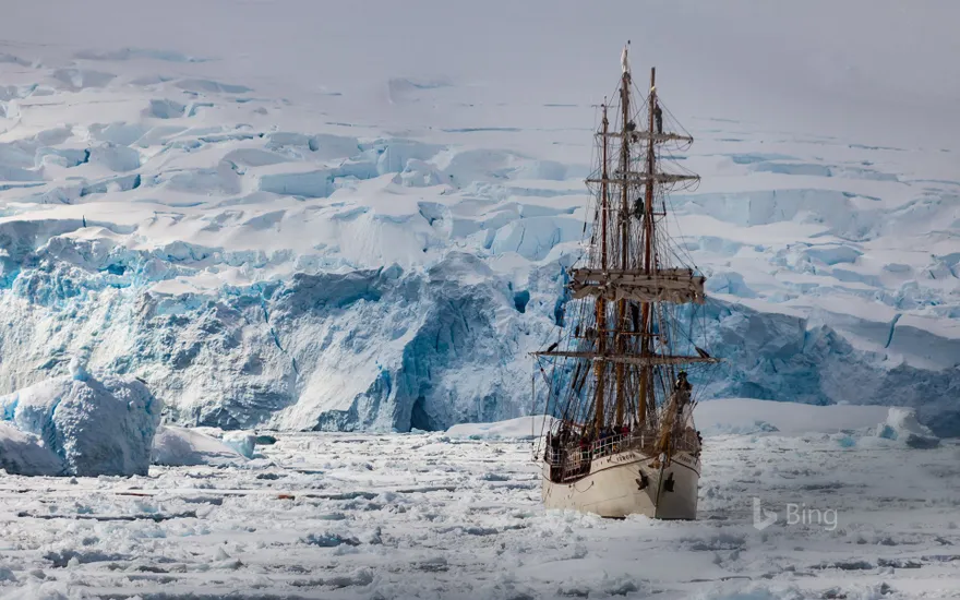 The Europa sails the Penola Strait, Antarctic Peninsula, Antarctica