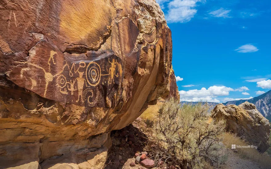 Fremont Indian petroglyphs, Dinosaur National Monument, Jensen, Utah