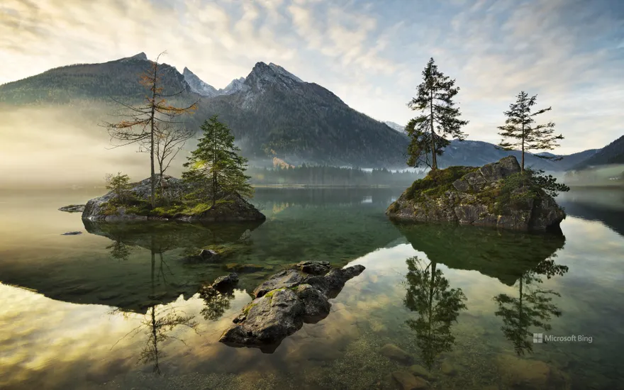 Lake Hintersee surrounded by alpine mountains, Berchtesgaden, Bavaria, Germany