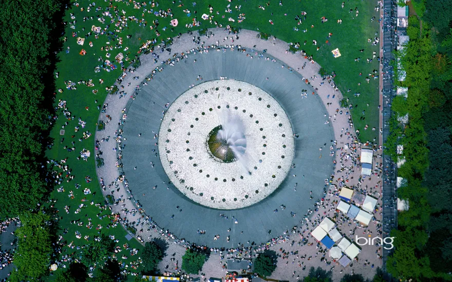 Aerial view of the International Fountain, Seattle, Washington