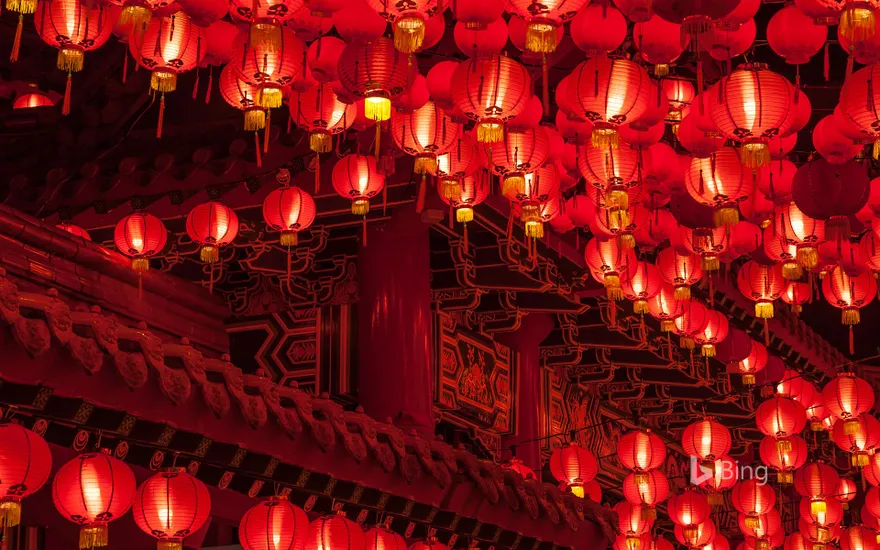 [Today's Lantern Festival] Red lanterns hanging at the Tin Hau Temple in Leshengling, Kuala Lumpur, Malaysia