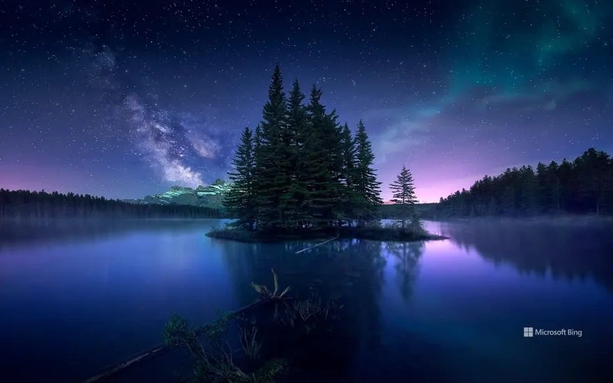 Aurora Borealis at Two Jack Lake, Alberta, Canada