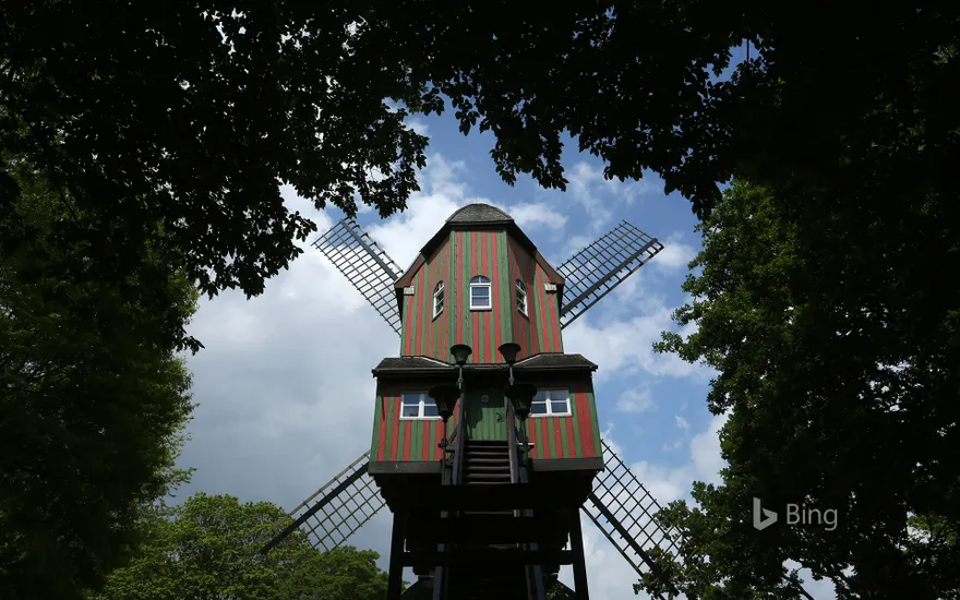 Narrenwindmühle (Fool's Mill) windmill, Dülken, Germany