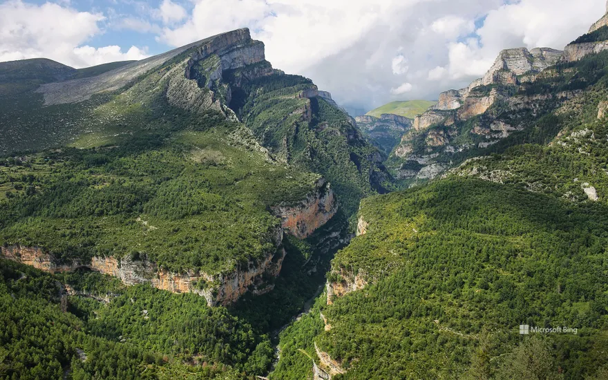 Añisclo gorge, Ordesa y Monte Perdido National Park, Huesca, Spain
