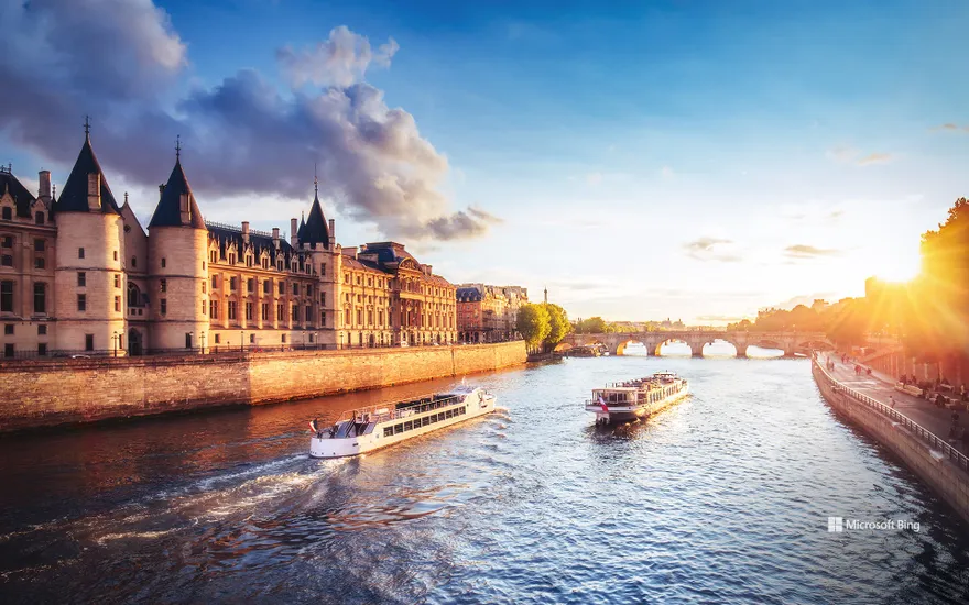 Sunset on the Seine with the Conciergerie, Paris
