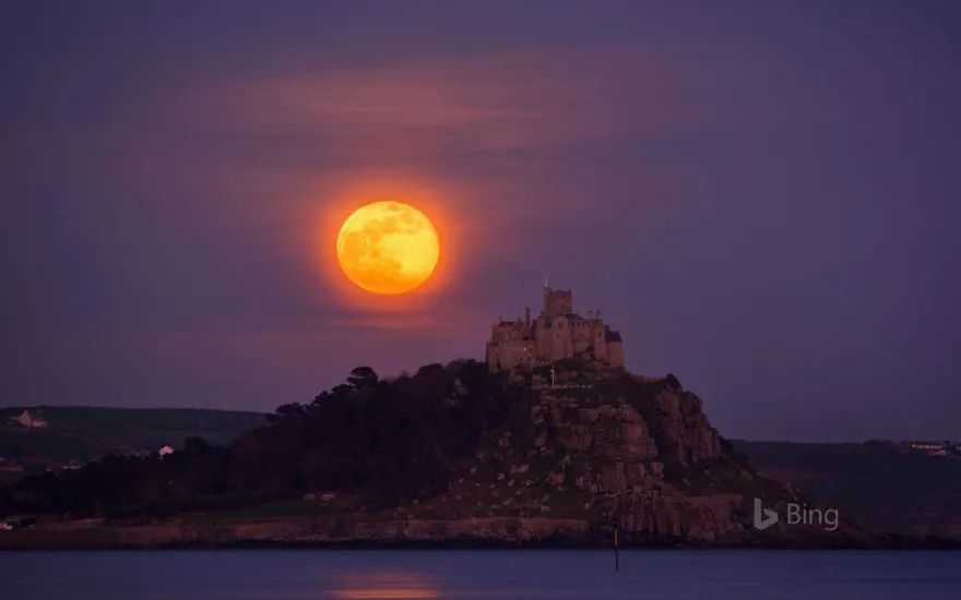 The 2017 April full moon, or pink moon, rises over St. Michael's Mount, Cornwall, England
