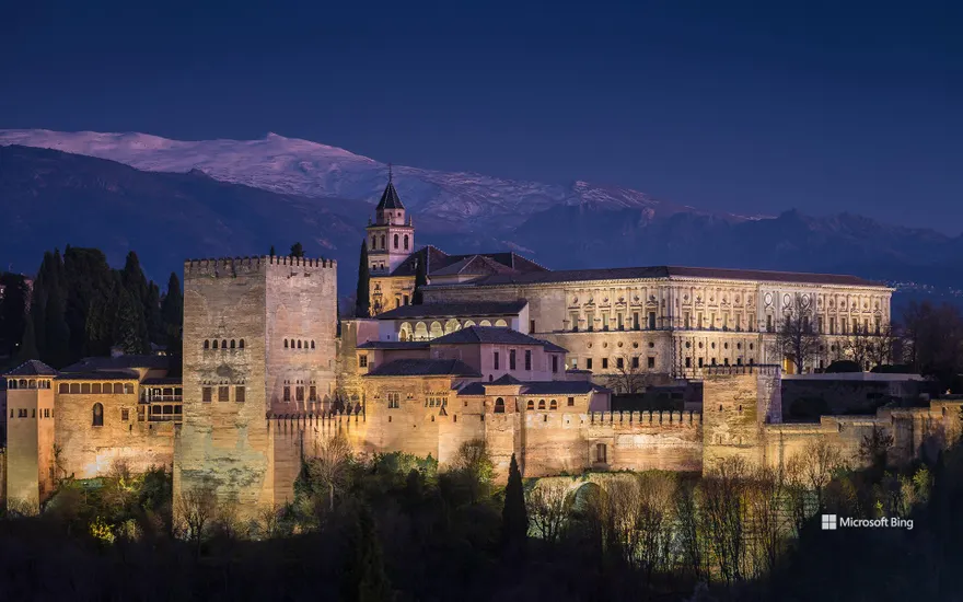 The Alhambra seen from the Albaicín, Granada, Andalusia, Spain