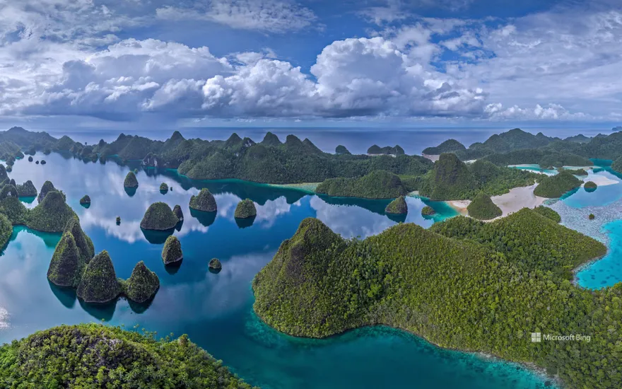 Wayag Island, Raja Ampat, Indonesia