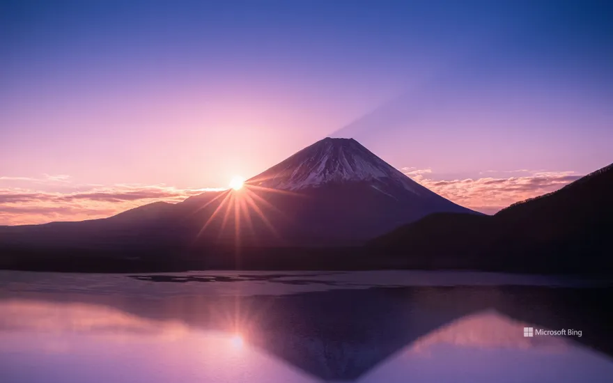 Sunrise of Mt. Fuji seen from Lake Motosu, Yamanashi Prefecture