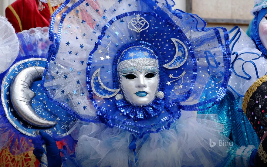Venetian mask during the Mayenne Venetian carnival for Mardi gras, Loire
